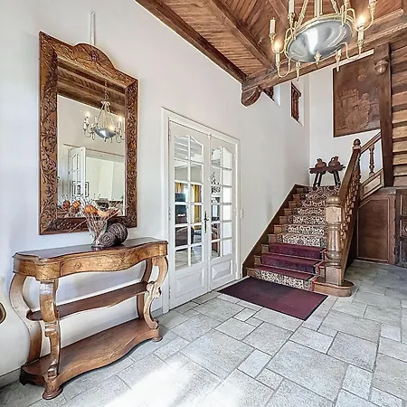 Maison De Maitre En Campagne Proximite Montagne Et Pau Bournos